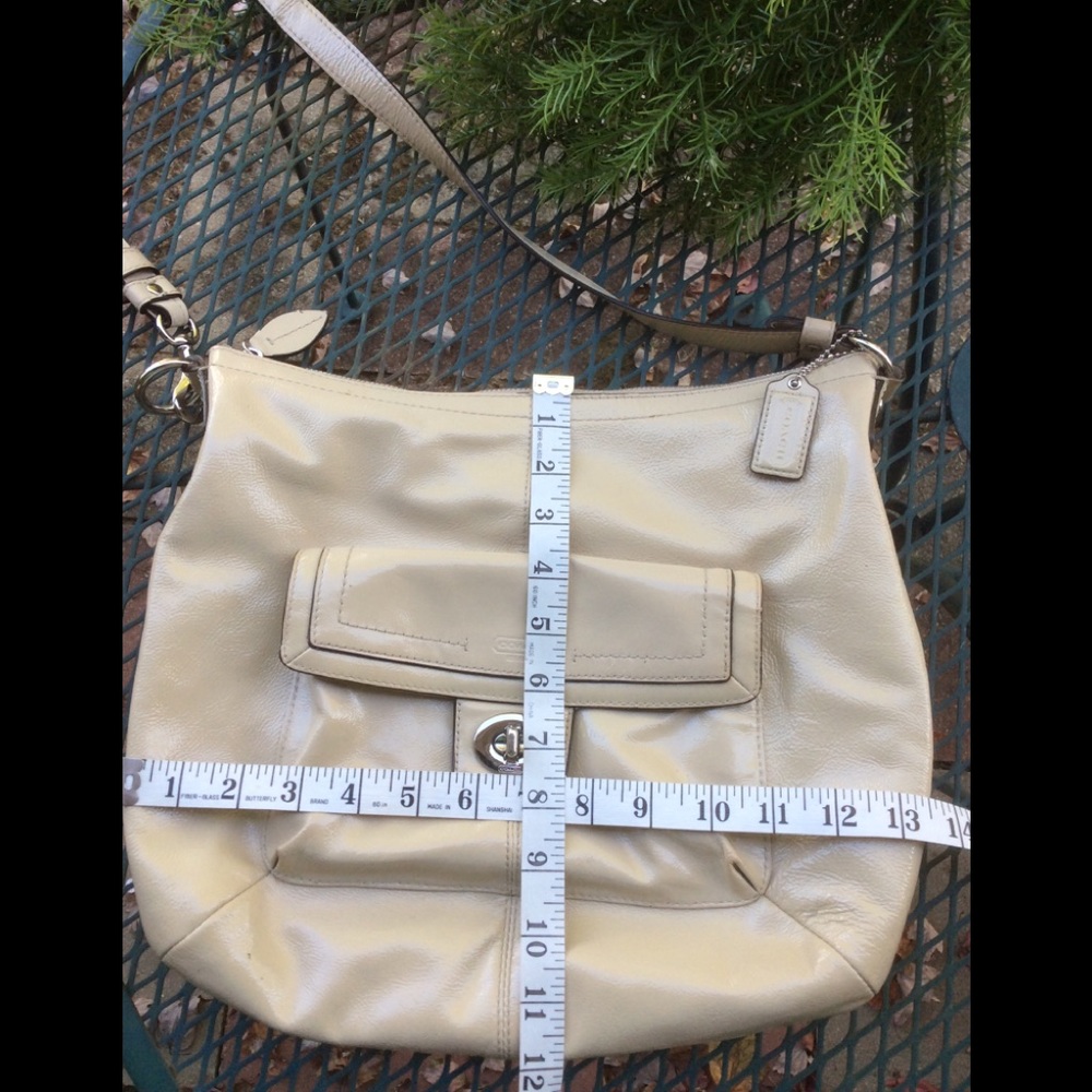 COACH patent leather bag - Picture 4 of 7